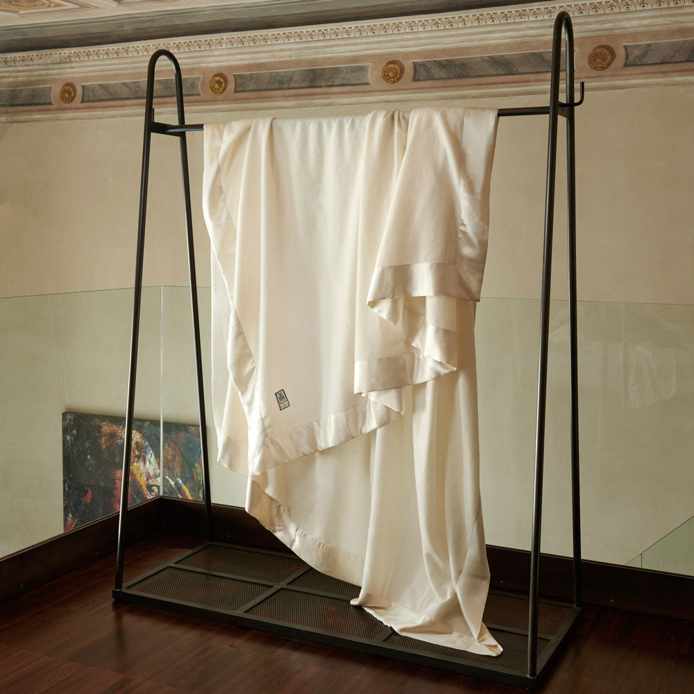 Hollywood Ava Blanket - Cashmere Blend - Champagne