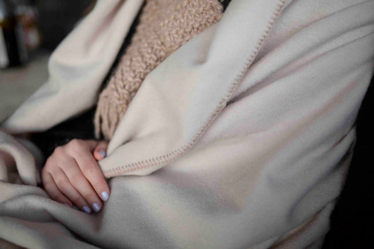 Portia Throw - Cashmere Blend - Champagne