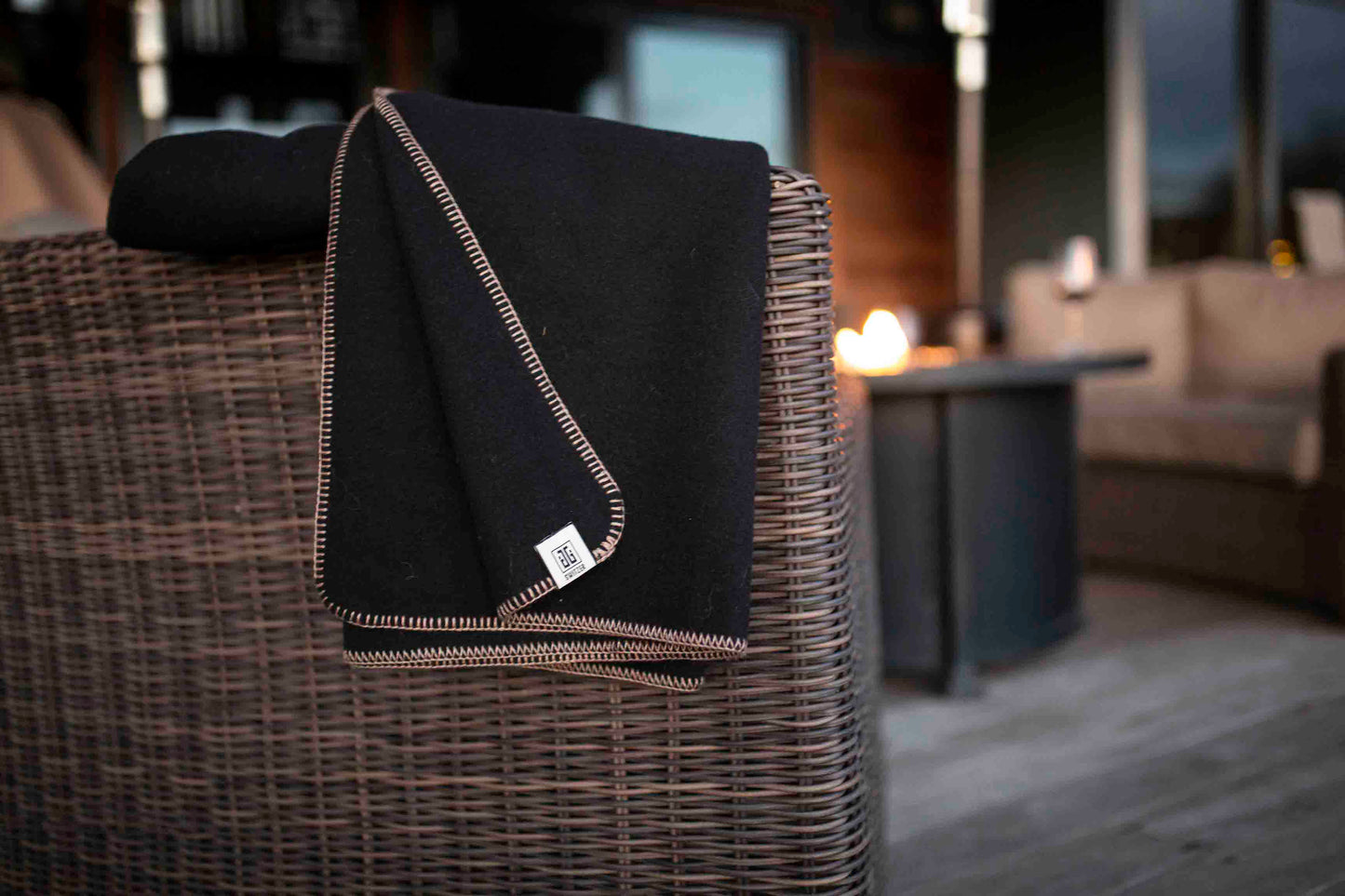 Portia Throw - Cashmere Blend - Champagne