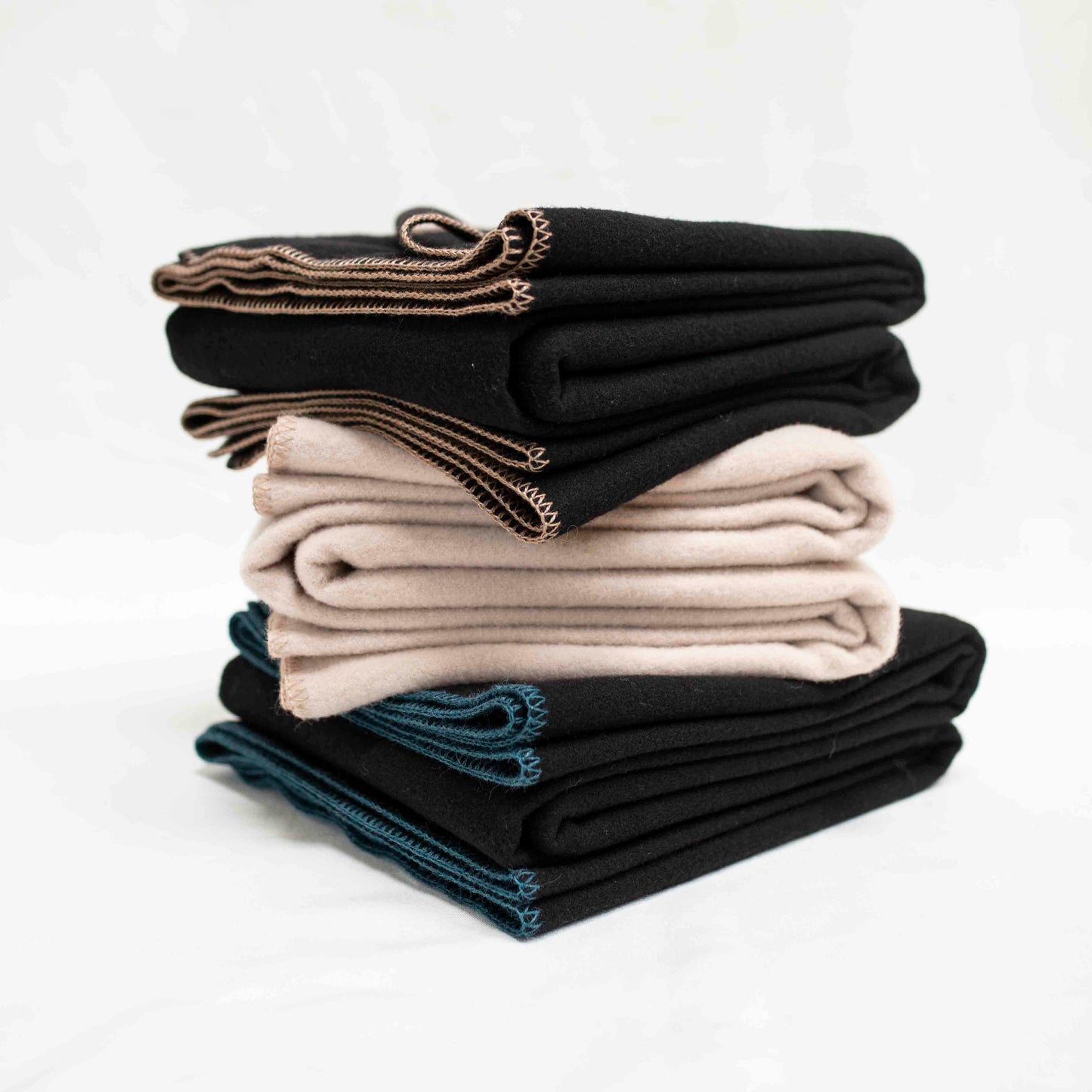 Portia Throw - Cashmere Blend - Champagne