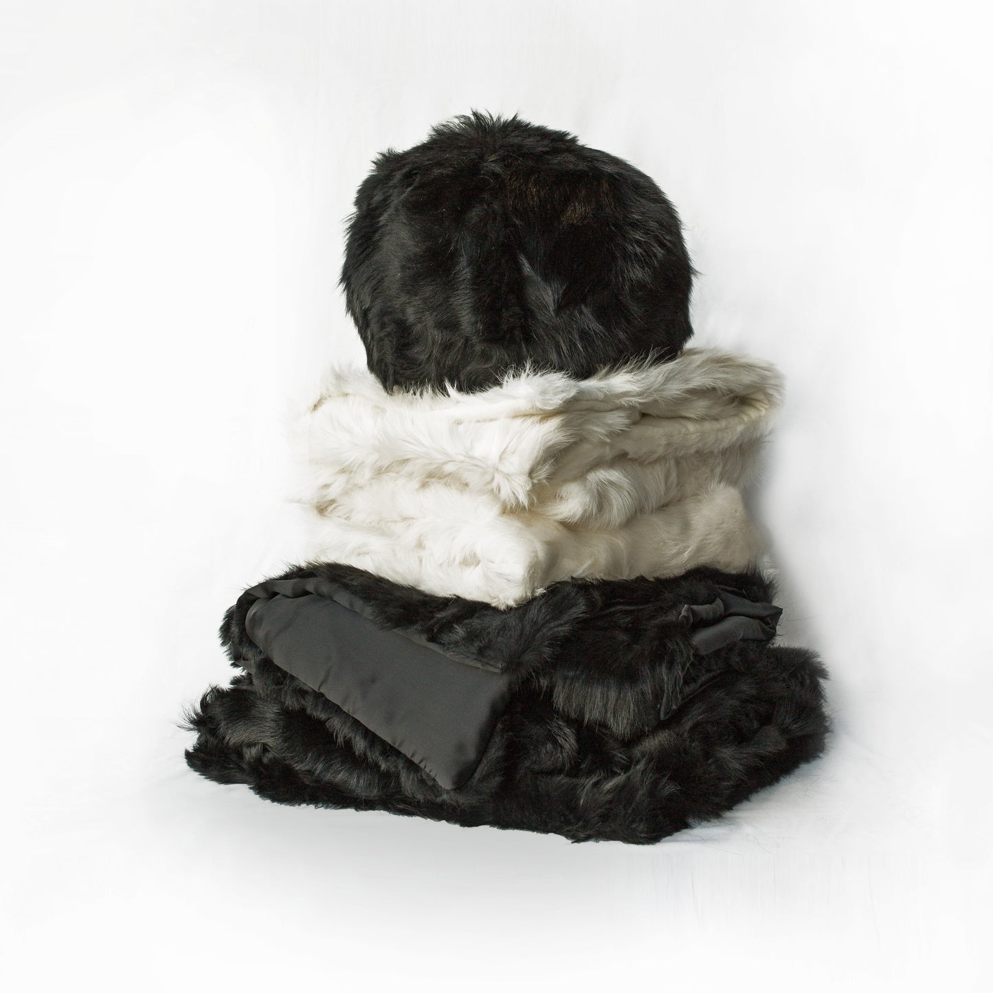 Toscana Fur Blanket - Silk Lined - White
