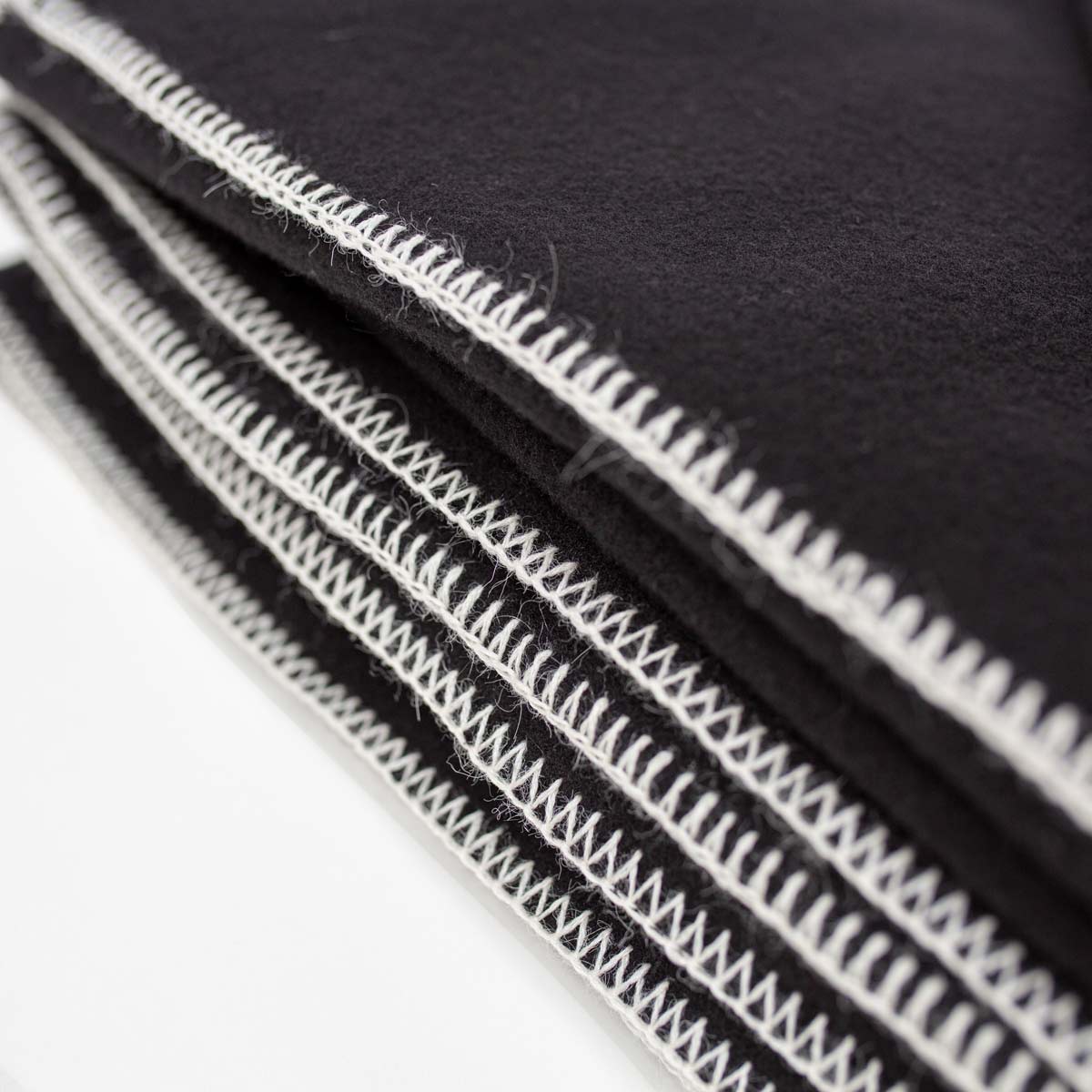 JG Classic Blanket - Cashmere Blend - Black