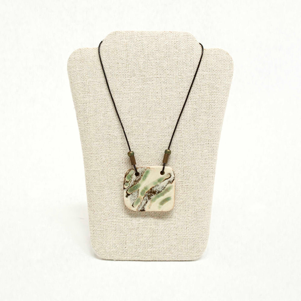 Spark Ceramic Pendant Necklace - Green & Cream