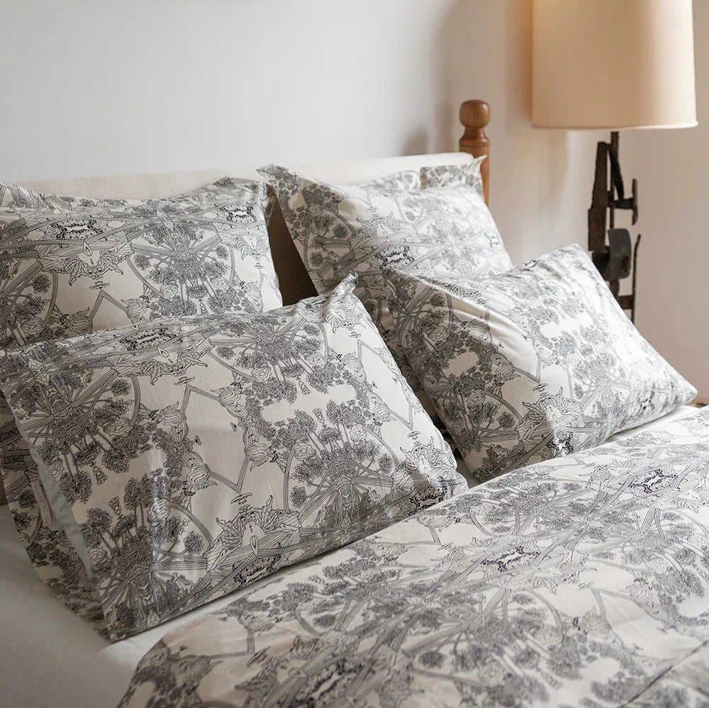 
                      
                        Erica Tanov Cotton Pillowcase Pair in Botanicus
                      
                    