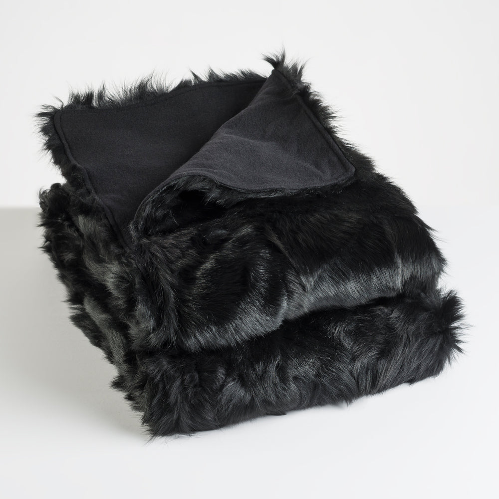 Black Toscana Sheep Fur Blanket Lined with Cashmere Blend