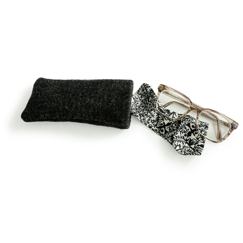 
                      
                        Eyeglass Sleeve - Felted Wool - Silk Lining
                      
                    