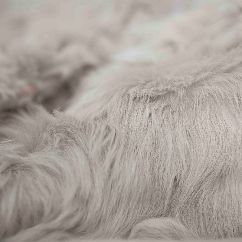 Toscana Real Sheep Fur Throw Lined with Cashmere Blend - Bone